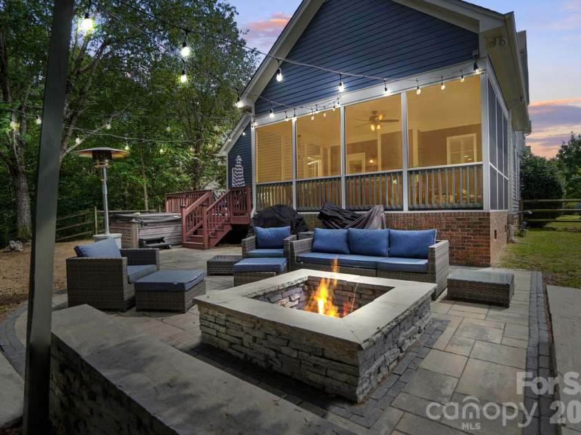342 Shoreline Parkway, Tega Cay, SC 29708.  MLS# CAR4380050, YatesRealty ID 30261. 