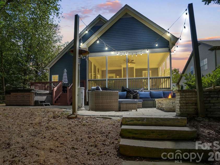 342 Shoreline Parkway, Tega Cay, SC 29708.  MLS# CAR4380050, YatesRealty ID 30261. 
