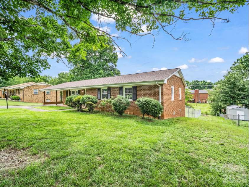 2917 Poplar Circle, Shelby, NC 28152.  MLS# CAR4391311, YatesRealty ID 30262. 