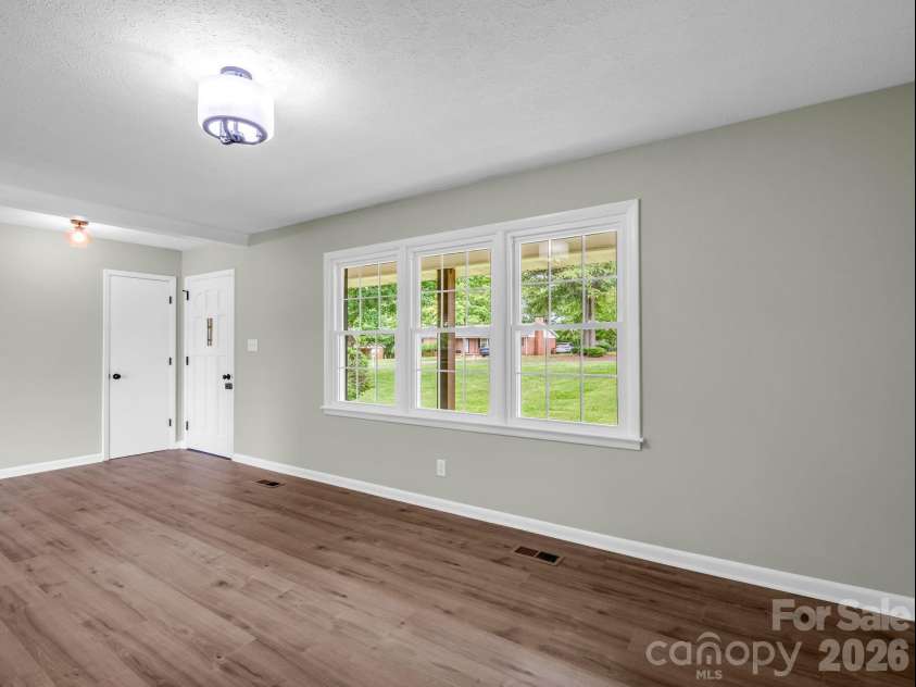 2917 Poplar Circle, Shelby, NC 28152.  MLS# CAR4391311, YatesRealty ID 30262. 