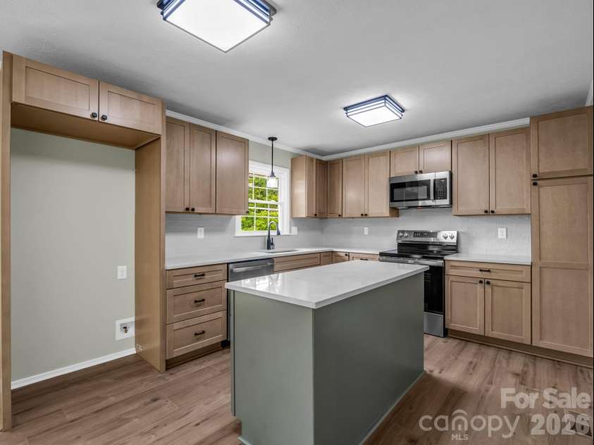 2917 Poplar Circle, Shelby, NC 28152.  MLS# CAR4391311, YatesRealty ID 30262. 