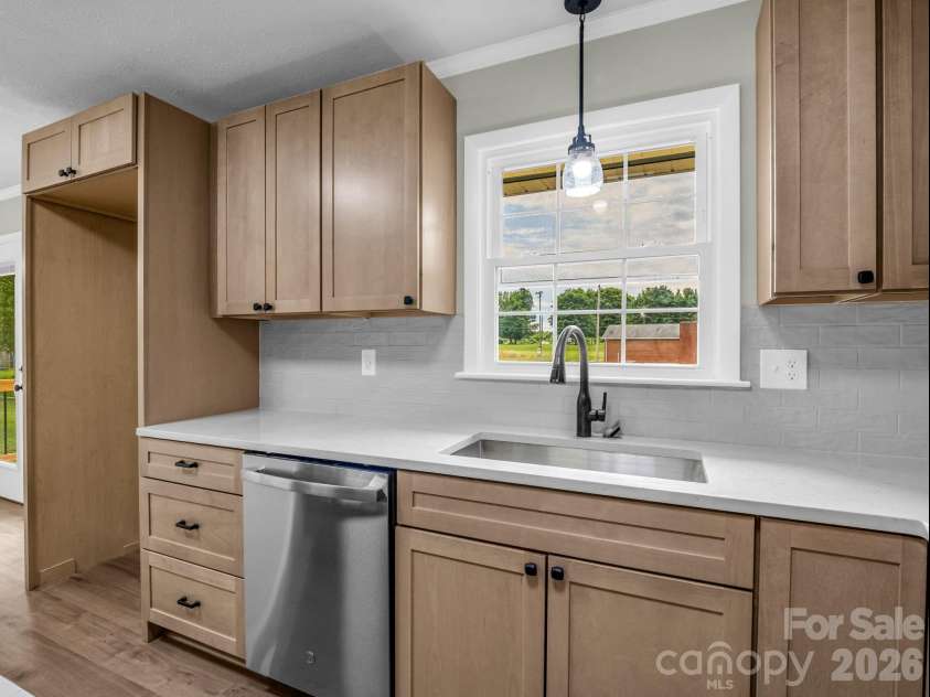 2917 Poplar Circle, Shelby, NC 28152.  MLS# CAR4391311, YatesRealty ID 30262. 
