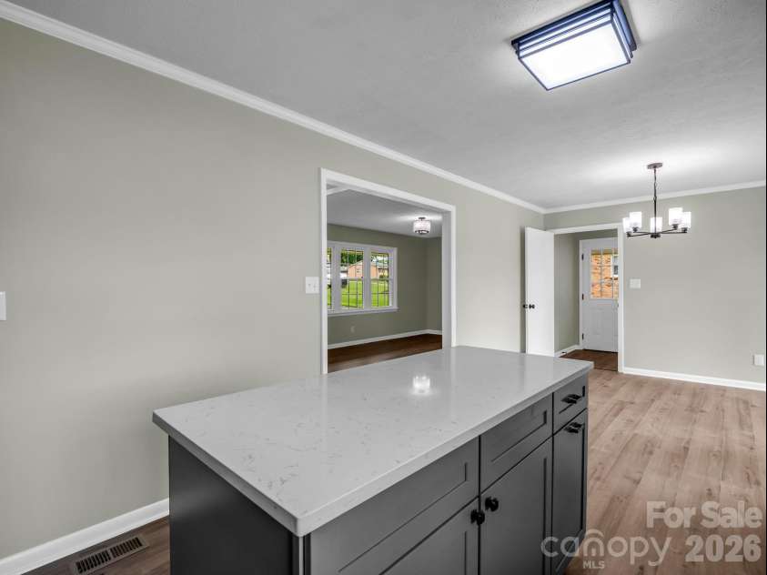 2917 Poplar Circle, Shelby, NC 28152.  MLS# CAR4391311, YatesRealty ID 30262. 