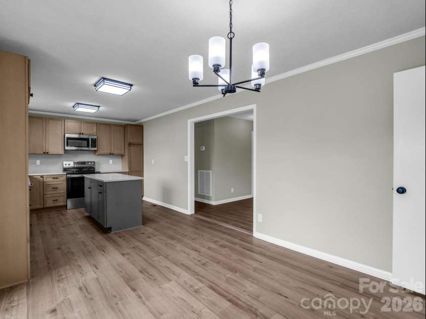 2917 Poplar Circle, Shelby, NC 28152.  MLS# CAR4391311, YatesRealty ID 30262. 