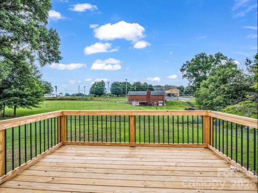 2917 Poplar Circle, Shelby, NC 28152.  MLS# CAR4391311, YatesRealty ID 30262. 