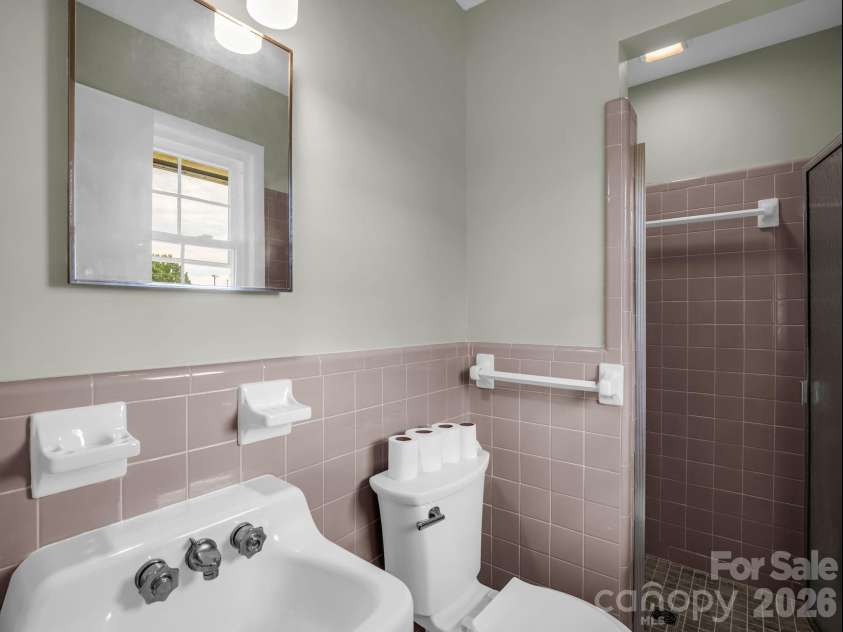 2917 Poplar Circle, Shelby, NC 28152.  MLS# CAR4391311, YatesRealty ID 30262. 