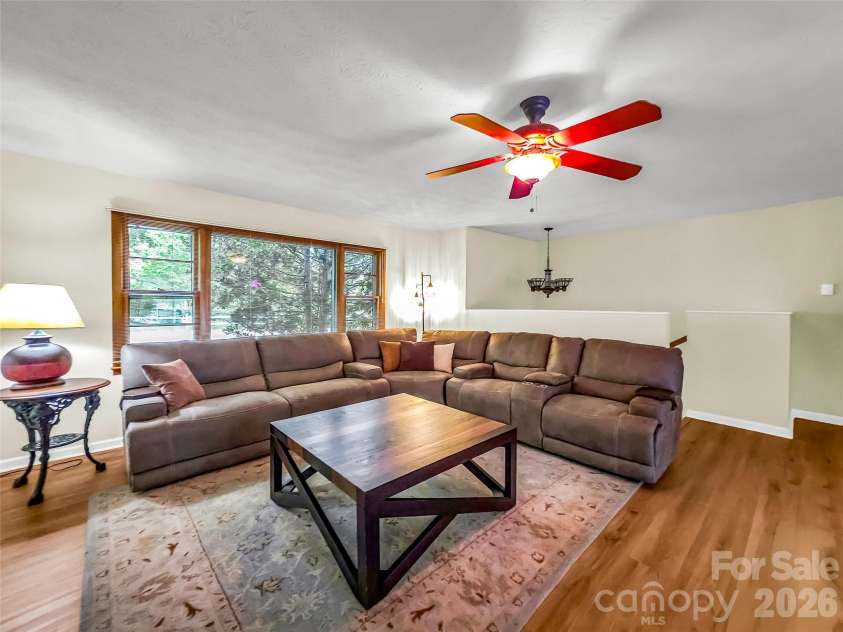 122 Sweetbriar Lane, Etowah, NC 28729.  MLS# CAR4372577, YatesRealty ID 30263. 