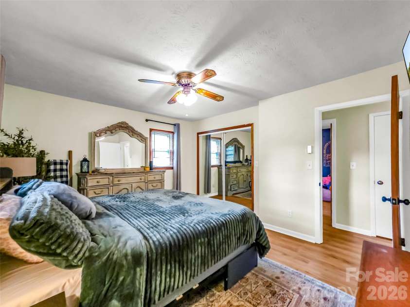 122 Sweetbriar Lane, Etowah, NC 28729.  MLS# CAR4372577, YatesRealty ID 30263. 