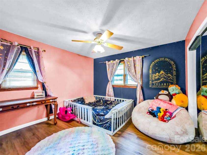 122 Sweetbriar Lane, Etowah, NC 28729.  MLS# CAR4372577, YatesRealty ID 30263. 
