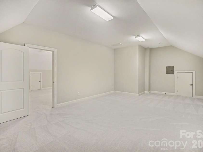 7518 Meadowgate Lane, Marvin, NC 28173.  MLS# CAR4385632, YatesRealty ID 30264. Additional bonus room area with full bathroom