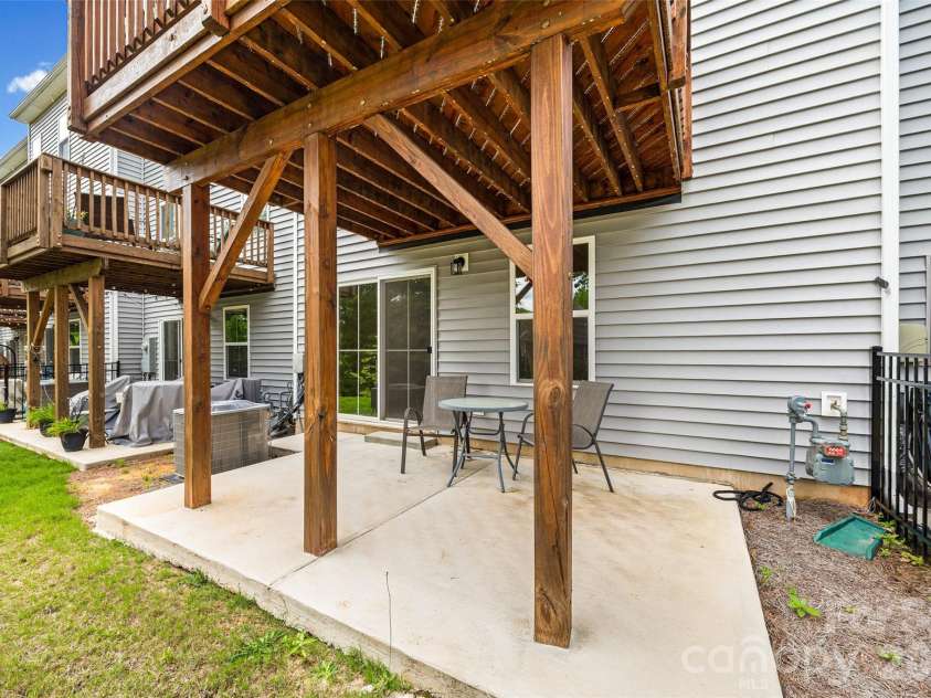 2605 Grantham Place Drive, Fort Mill, SC 29715.  MLS# CAR4382900, YatesRealty ID 30265. 