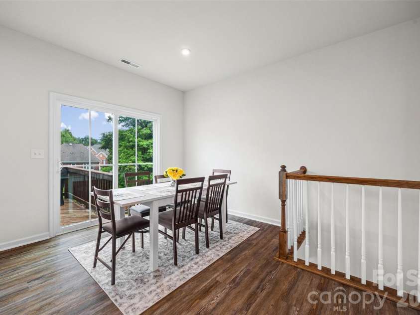 2605 Grantham Place Drive, Fort Mill, SC 29715.  MLS# CAR4382900, YatesRealty ID 30265. Dining area