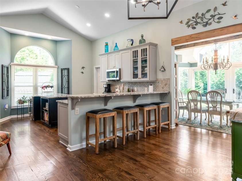 206 Pinner Road, Arden, NC 28704.  MLS# CAR4276364, YatesRealty ID 30266. Chefs kitchen with lots of counter space