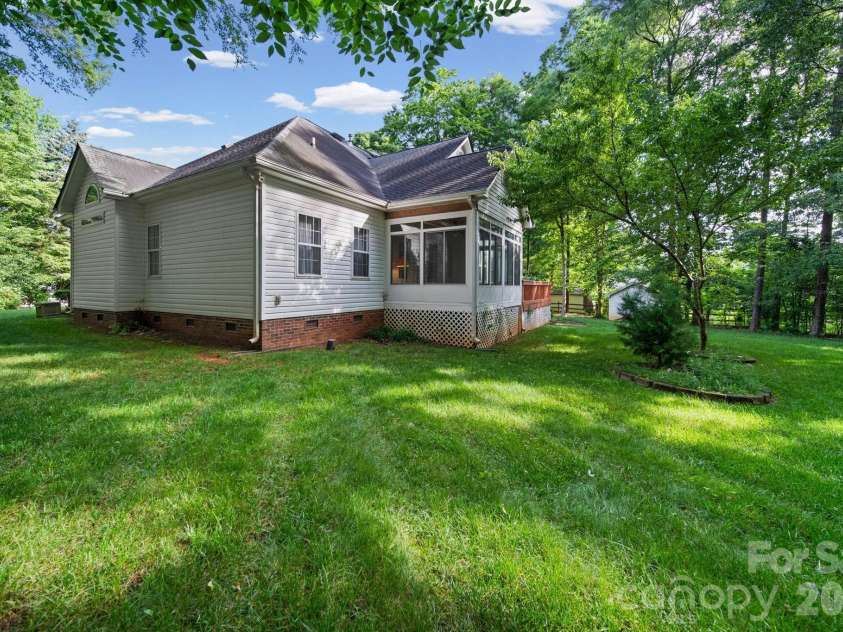 8106 Acton Court, Mint Hill, NC 28227.  MLS# CAR4383973, YatesRealty ID 30266. 