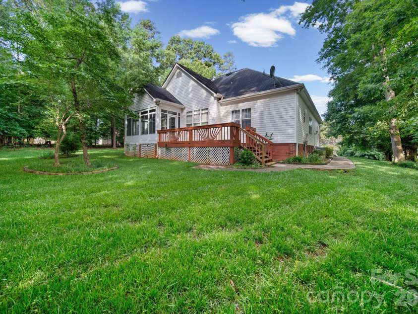 8106 Acton Court, Mint Hill, NC 28227.  MLS# CAR4383973, YatesRealty ID 30266. 