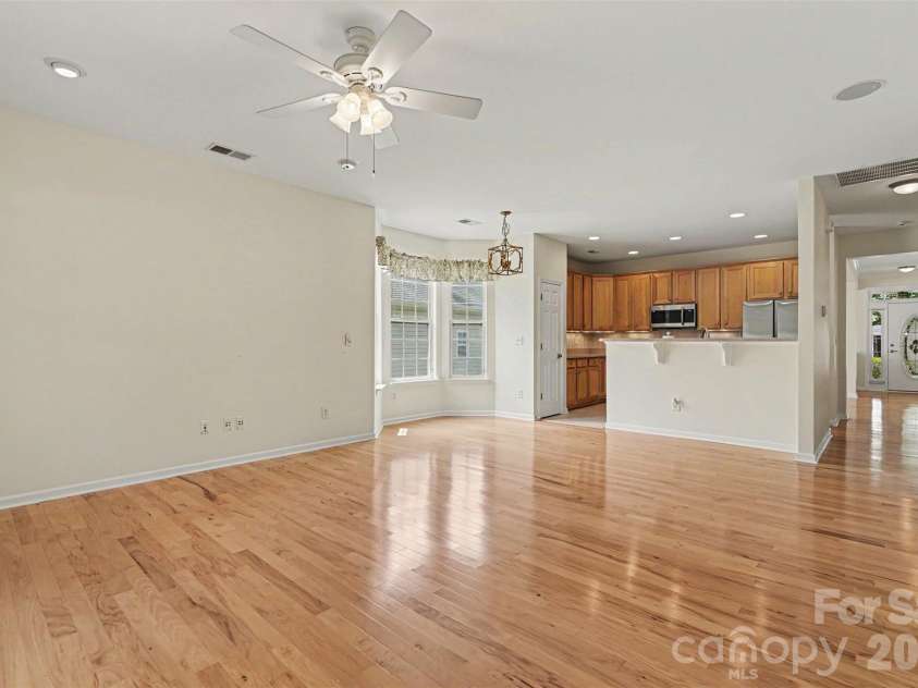 877 Platinum Drive, Fort Mill, SC 29708.  MLS# CAR4378707, YatesRealty ID 30267. 