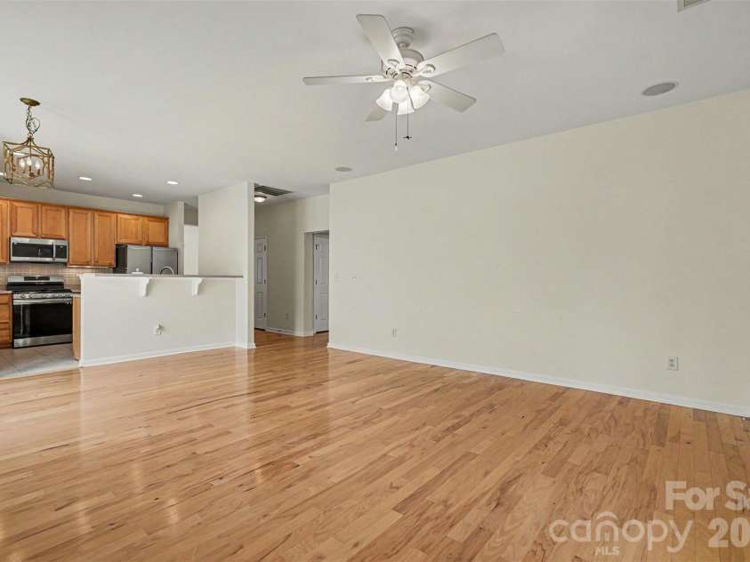 877 Platinum Drive, Fort Mill, SC 29708.  MLS# CAR4378707, YatesRealty ID 30267. 