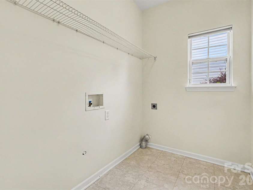 877 Platinum Drive, Fort Mill, SC 29708.  MLS# CAR4378707, YatesRealty ID 30267. 