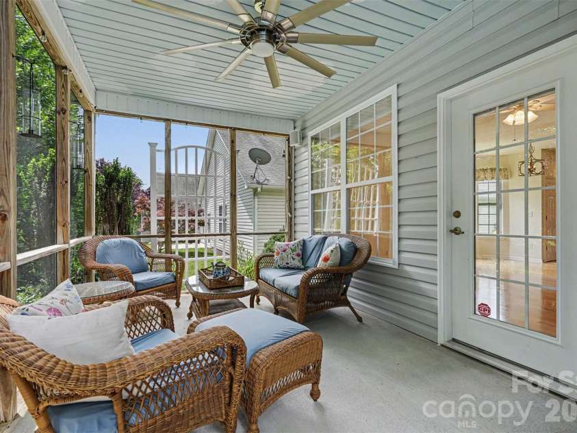 877 Platinum Drive, Fort Mill, SC 29708.  MLS# CAR4378707, YatesRealty ID 30267. 