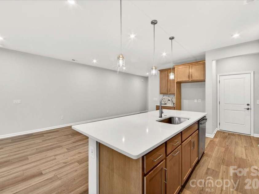606 Webster Lane, Cramerton, NC 28032.  MLS# CAR4342274, YatesRealty ID 30268. Light filled kitchen