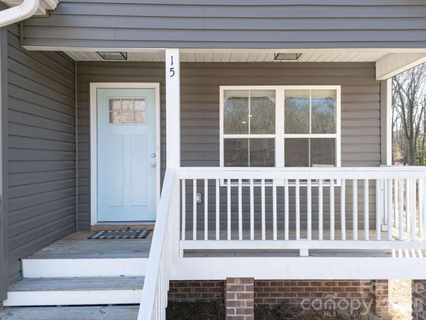 15 Hill Street, York, SC 29745.  MLS# CAR4344486, YatesRealty ID 30269. 