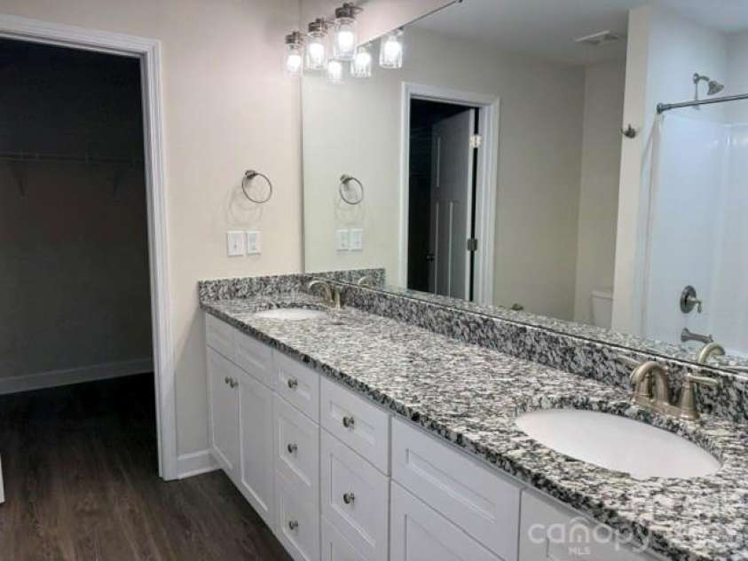 15 Hill Street, York, SC 29745.  MLS# CAR4344486, YatesRealty ID 30269. 