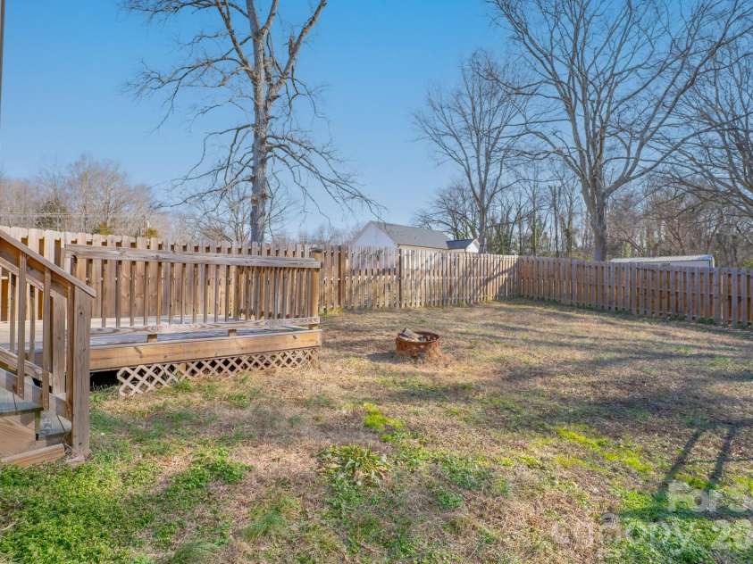15 Hill Street, York, SC 29745.  MLS# CAR4344486, YatesRealty ID 30269. 