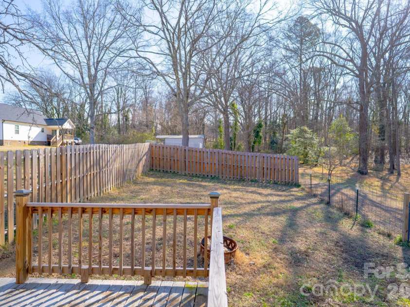 15 Hill Street, York, SC 29745.  MLS# CAR4344486, YatesRealty ID 30269. 