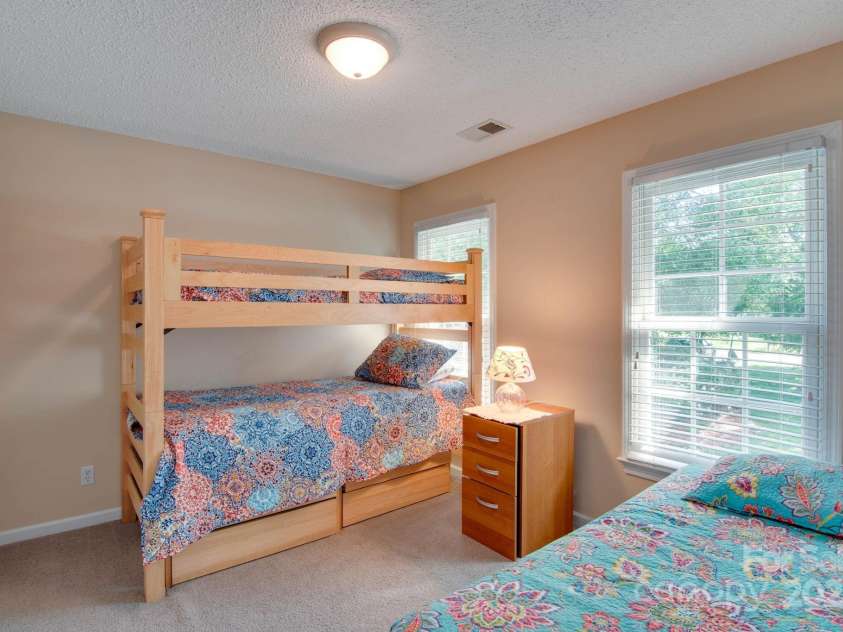 3720 25th Street Place, Hickory, NC 28601.  MLS# CAR4284382, YatesRealty ID 30270. Bedroom