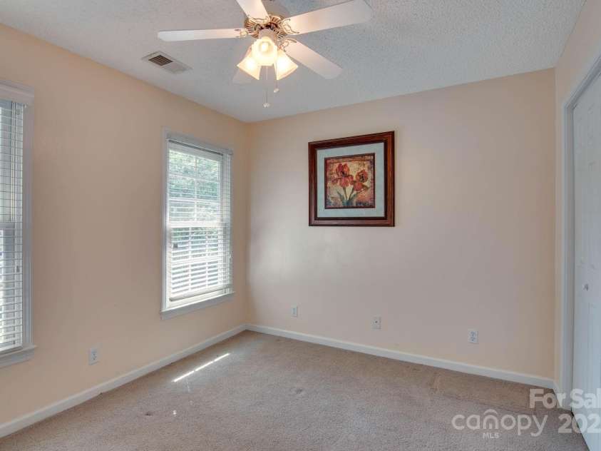 3720 25th Street Place, Hickory, NC 28601.  MLS# CAR4284382, YatesRealty ID 30270. Bedroom