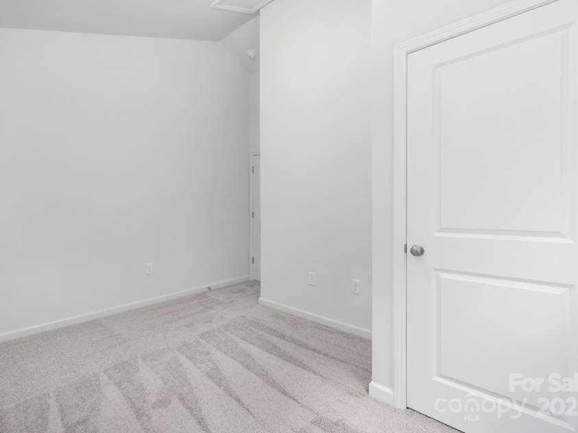 165 Dry Dock Loop, Mooresville, NC 28117.  MLS# CAR4287619, YatesRealty ID 30272. 