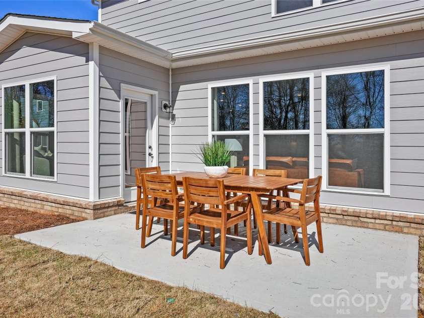 2138 Riverbend Avenue, Monroe, NC 28110.  MLS# CAR4392202, YatesRealty ID 30272. 