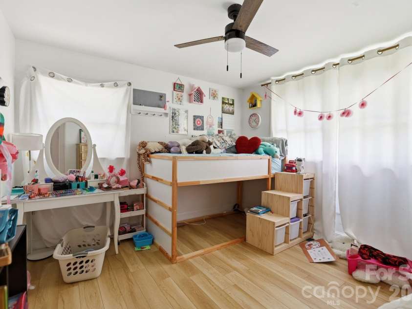3034 Eastburn Road, Charlotte, NC 28210.  MLS# CAR4388623, YatesRealty ID 30273. Bed 3