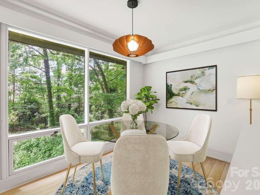 3034 Eastburn Road, Charlotte, NC 28210.  MLS# CAR4388623, YatesRealty ID 30273. Breakfast area