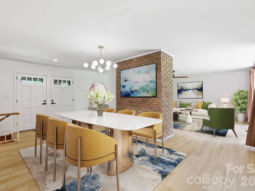 3034 Eastburn Road, Charlotte, NC 28210.  MLS# CAR4388623, YatesRealty ID 30273. Dinning area off kitchen