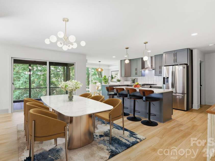 3034 Eastburn Road, Charlotte, NC 28210.  MLS# CAR4388623, YatesRealty ID 30273. Dinning area off kitchen