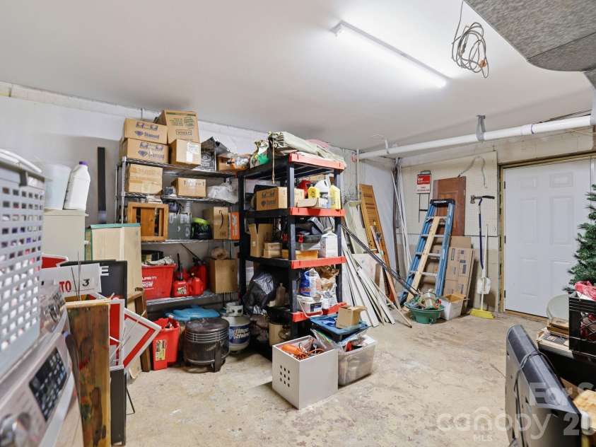 3034 Eastburn Road, Charlotte, NC 28210.  MLS# CAR4388623, YatesRealty ID 30273. Storage