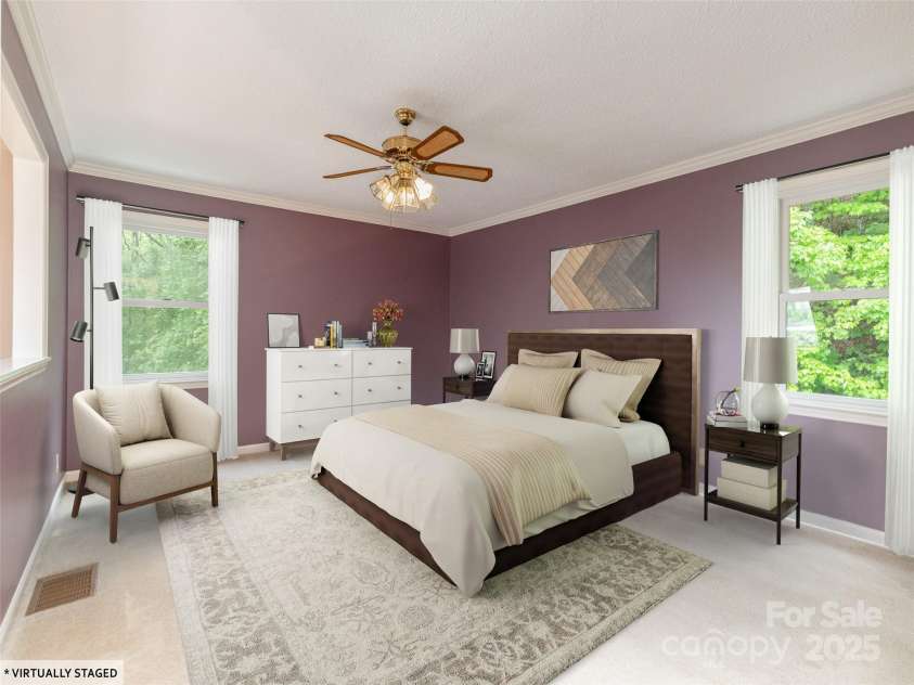 55 Willow Bend, Hendersonville, NC 28792.  MLS# CAR4255625, YatesRealty ID 30273. Upstairs master bedroom with en-suite full bathroom and walk in closet.  Plenty of light from windows.