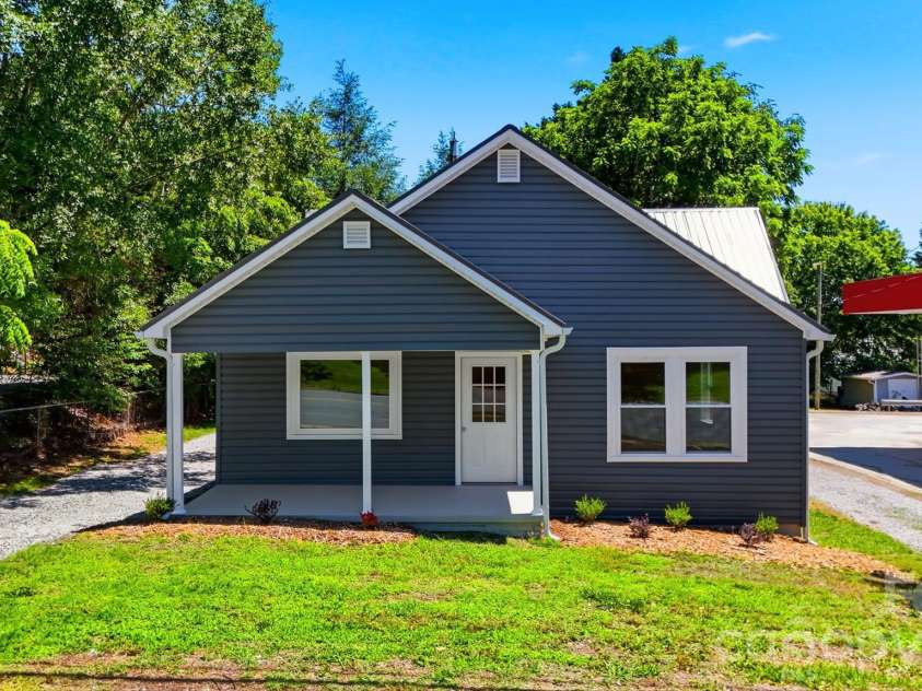 1303 Sterling Street, Morganton, NC 28655.  MLS# CAR4389408, YatesRealty ID 30274. 