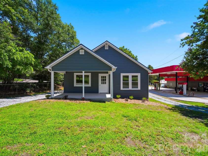 1303 Sterling Street, Morganton, NC 28655.  MLS# CAR4389408, YatesRealty ID 30274. 