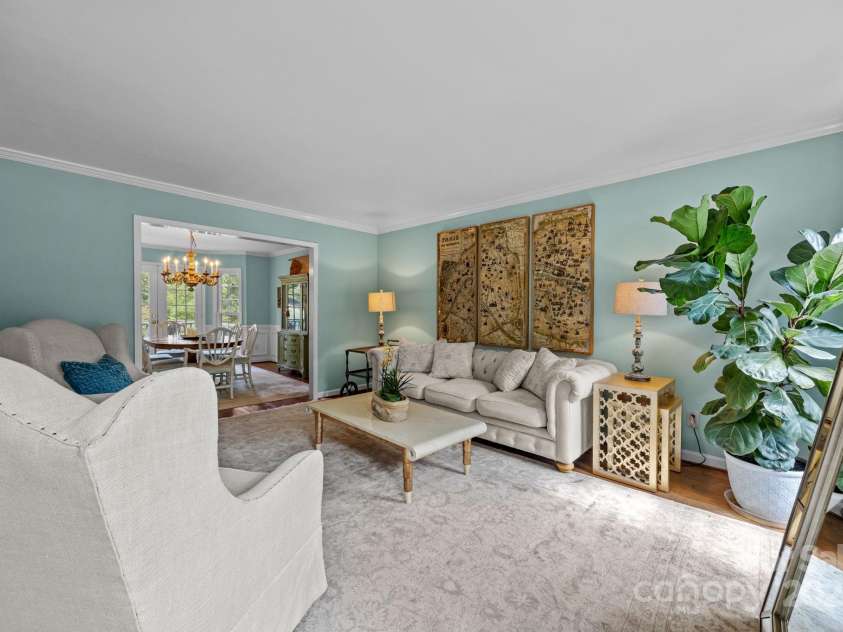 7800 Quail Hill Road, Charlotte, NC 28210.  MLS# CAR4285978, YatesRealty ID 30275. 