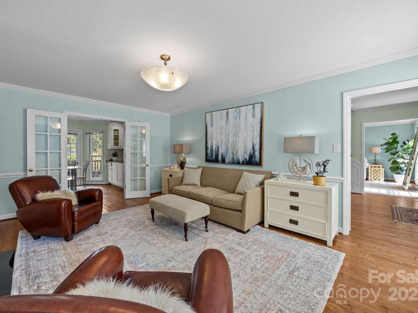 7800 Quail Hill Road, Charlotte, NC 28210.  MLS# CAR4285978, YatesRealty ID 30275. 