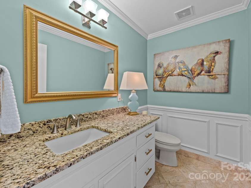 7800 Quail Hill Road, Charlotte, NC 28210.  MLS# CAR4285978, YatesRealty ID 30275. 