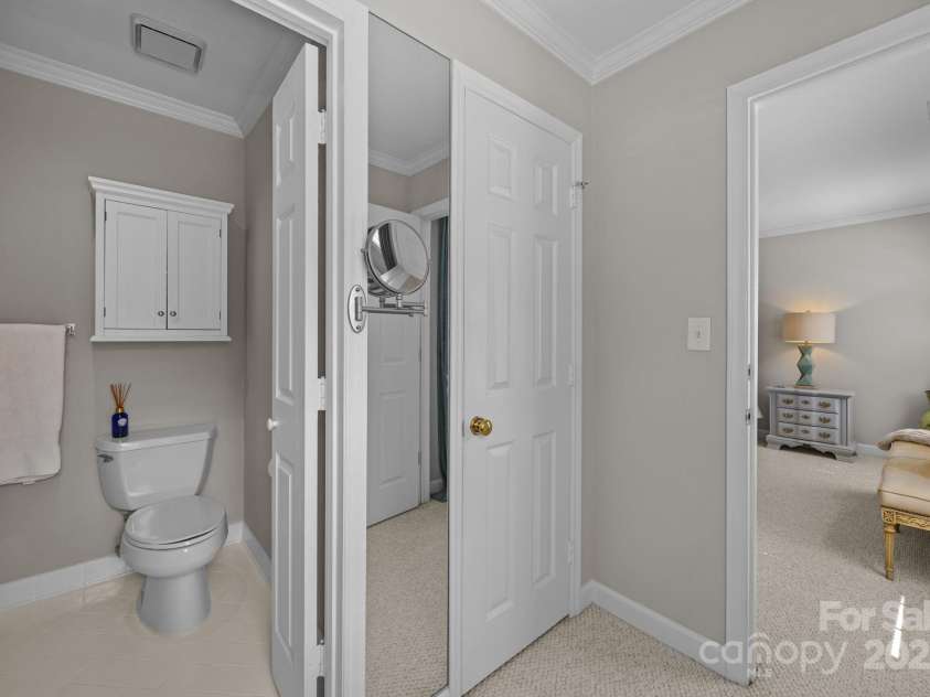 7800 Quail Hill Road, Charlotte, NC 28210.  MLS# CAR4285978, YatesRealty ID 30275. 