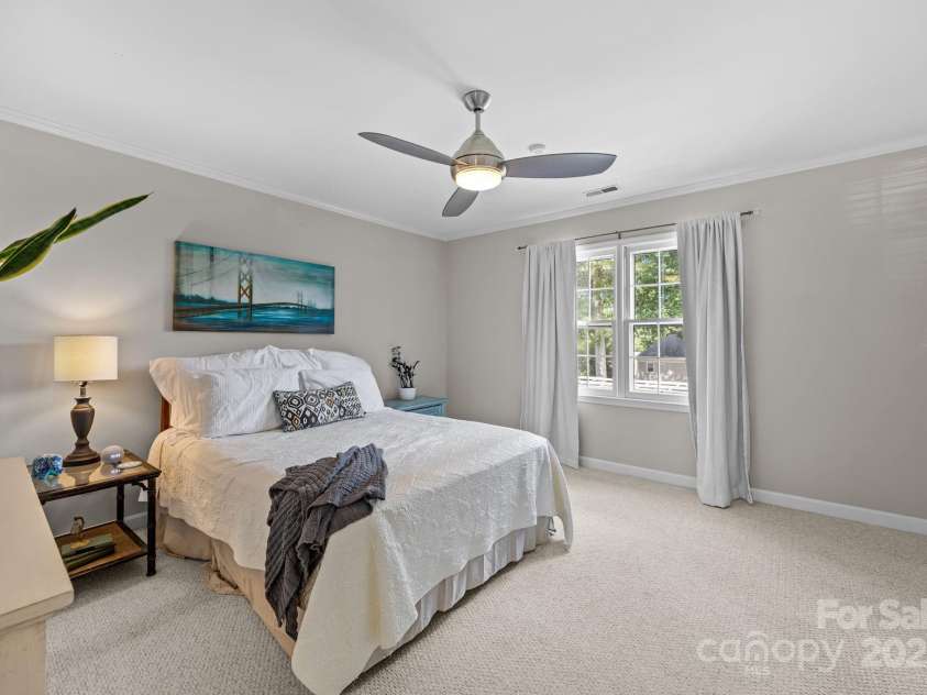 7800 Quail Hill Road, Charlotte, NC 28210.  MLS# CAR4285978, YatesRealty ID 30275. 