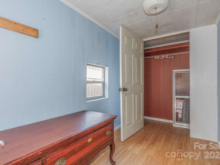 16 Rumfelt Drive, Marion, NC 28752.  MLS# CAR4284237, YatesRealty ID 30276. 