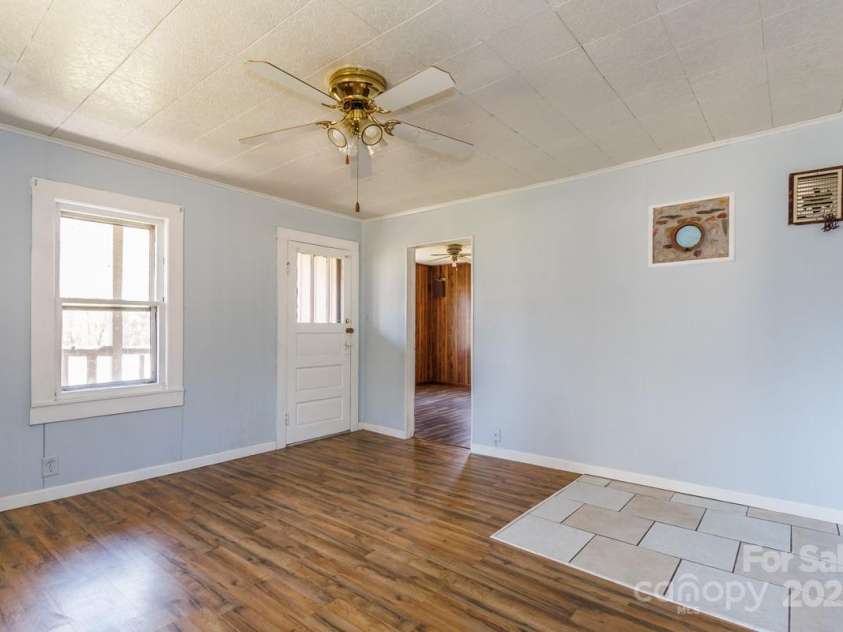 16 Rumfelt Drive, Marion, NC 28752.  MLS# CAR4284237, YatesRealty ID 30276. 