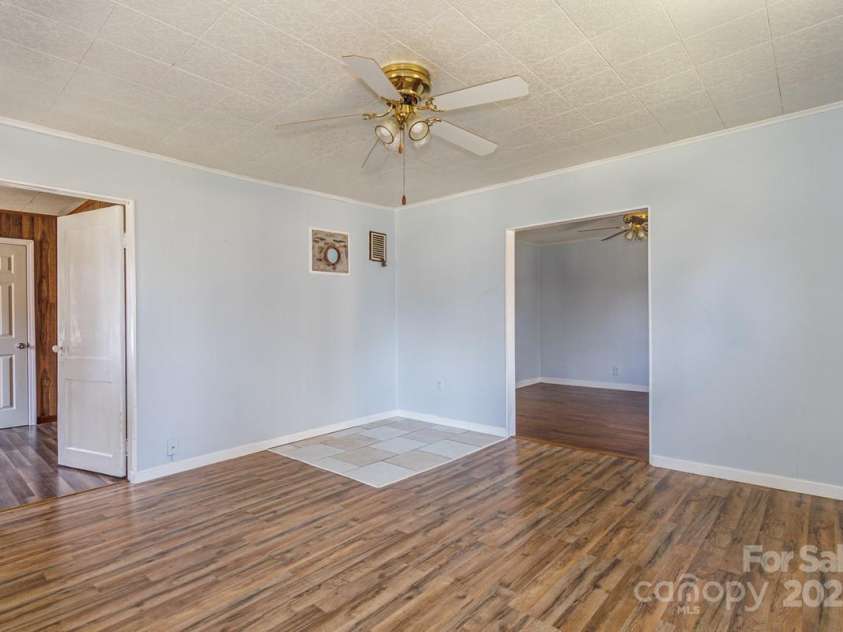 16 Rumfelt Drive, Marion, NC 28752.  MLS# CAR4284237, YatesRealty ID 30276. 