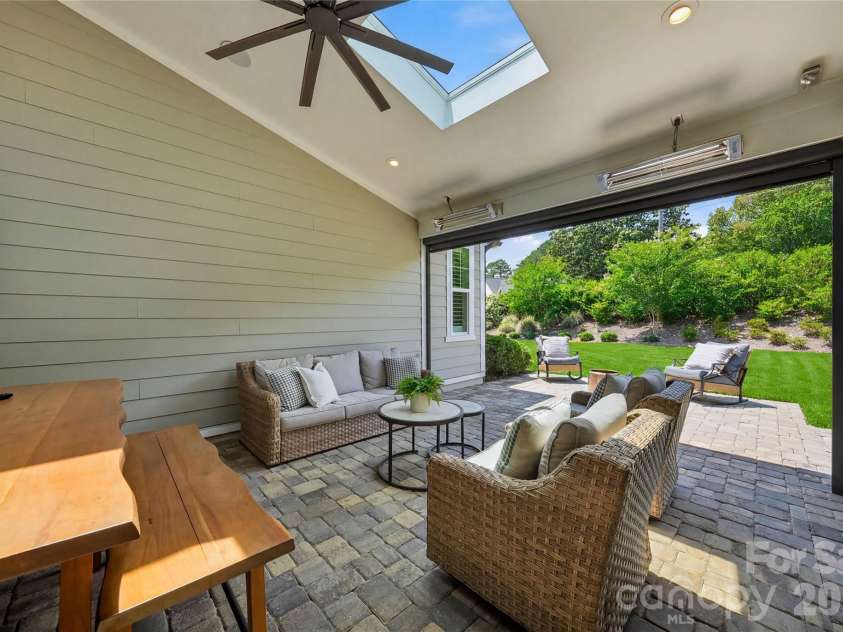 9512 Pacing Lane, Concord, NC 28027.  MLS# CAR4390783, YatesRealty ID 30276. 