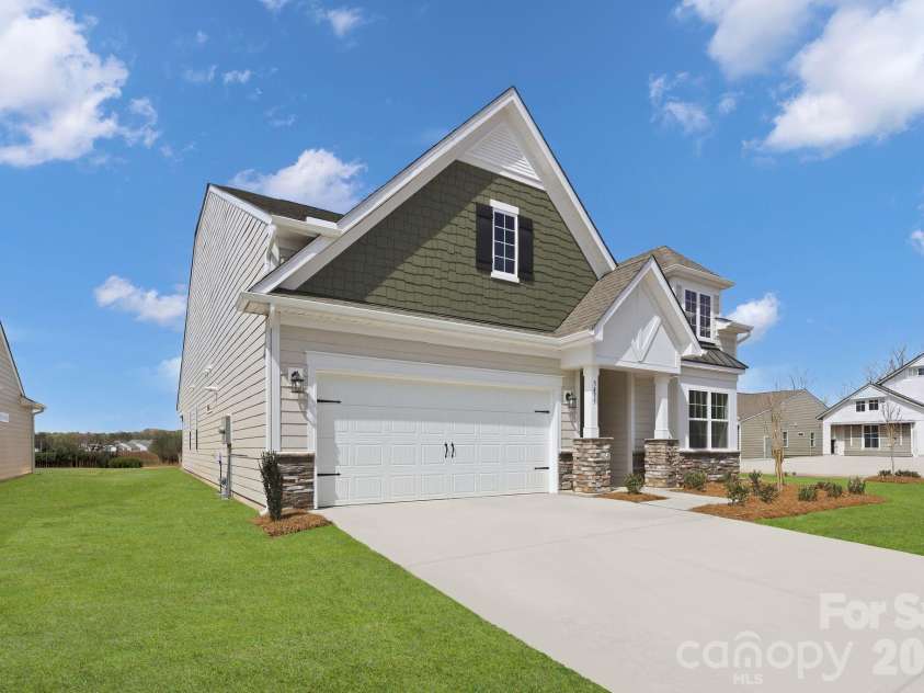 5475 Redbud Road, Lancaster, SC 29720.  MLS# CAR4357127, YatesRealty ID 30277. 